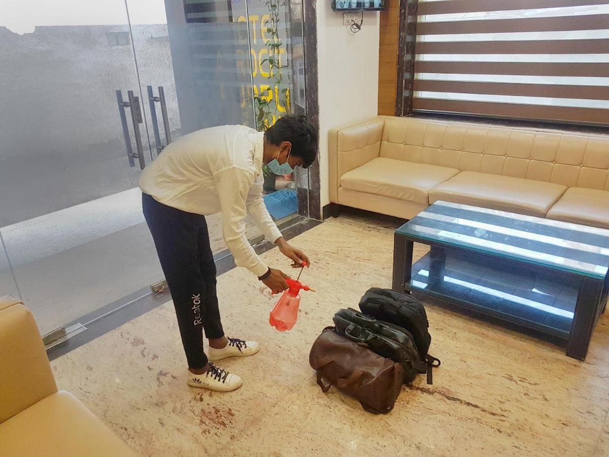 Airport Hotel Delhi Aerocity, 15 Mins Yashobhoomi New Delhi Exteriör bild