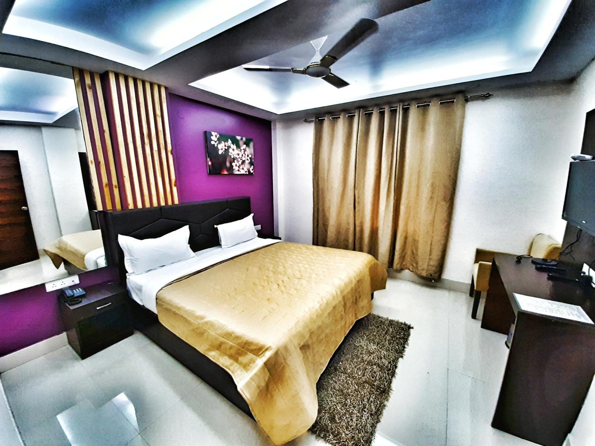 Airport Hotel Delhi Aerocity, 15 Mins Yashobhoomi New Delhi Exteriör bild