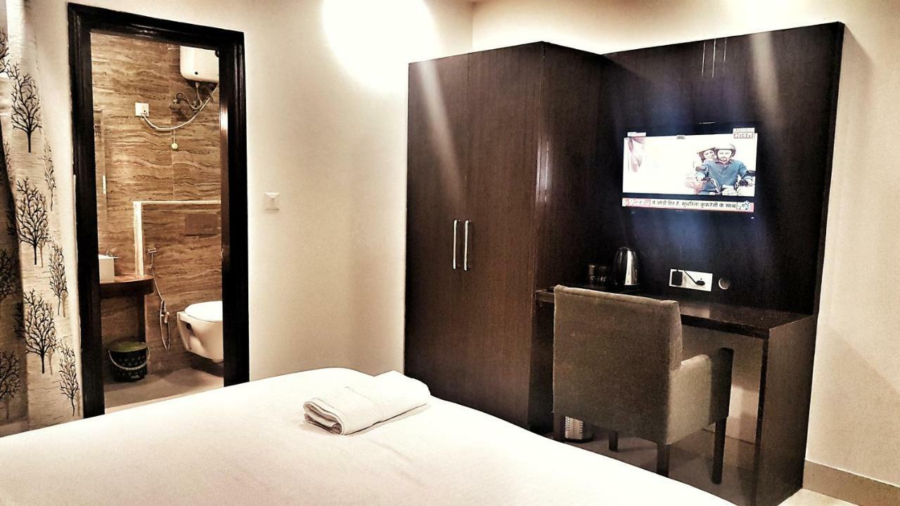 Airport Hotel Delhi Aerocity, 15 Mins Yashobhoomi New Delhi Exteriör bild